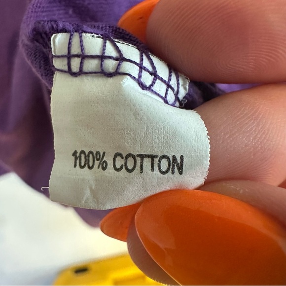 Paul Frank Muscle T-Shirt. Size: Large. Purple.
100% Cotton. - Picture 5 of 6